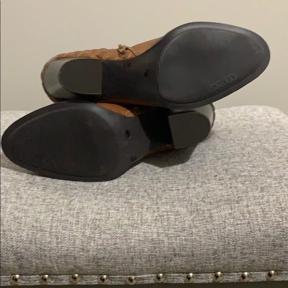 Alfani Women’s bootie - Size 8.5 - Picture 3 of 3